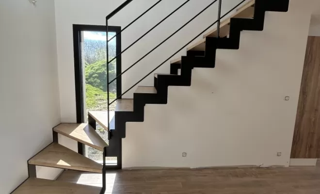 Création d'un escalier en métal sur mesure à Noyal , Saint-Brieuc, BERTHELOT METALLERIE