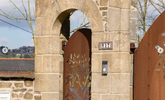 Création d'un portail personnalisé en acier corten à Saint-Brieuc, Saint-Brieuc, BERTHELOT METALLERIE