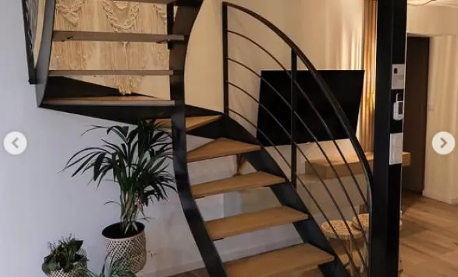 Création d'un escalier avec un garde-corps en acier brut à Saint-Brieuc, Saint-Brieuc, BERTHELOT METALLERIE